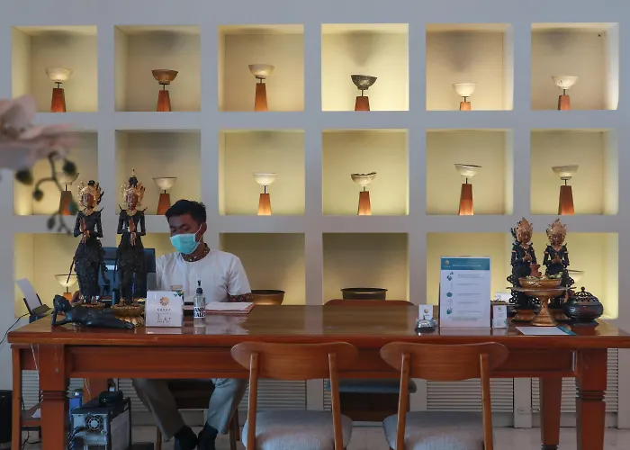 The Cakra Hotel