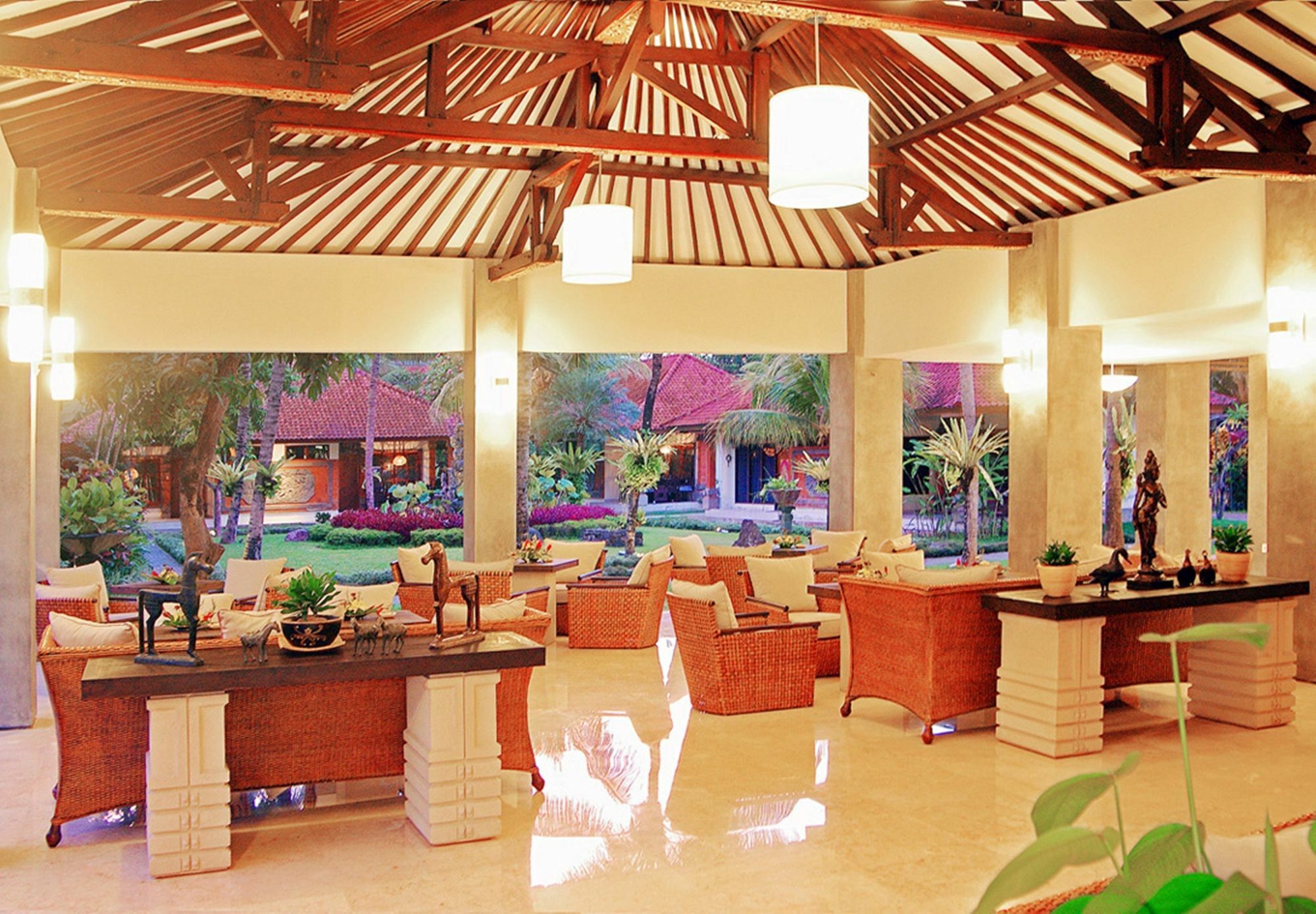 The Cakra Hotel 4*