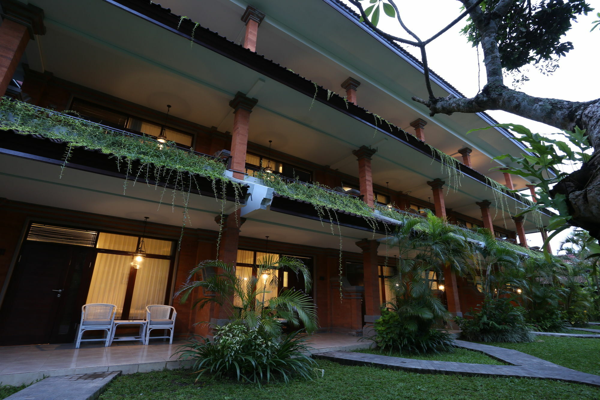 The Cakra Hotel Denpasar (Bali)