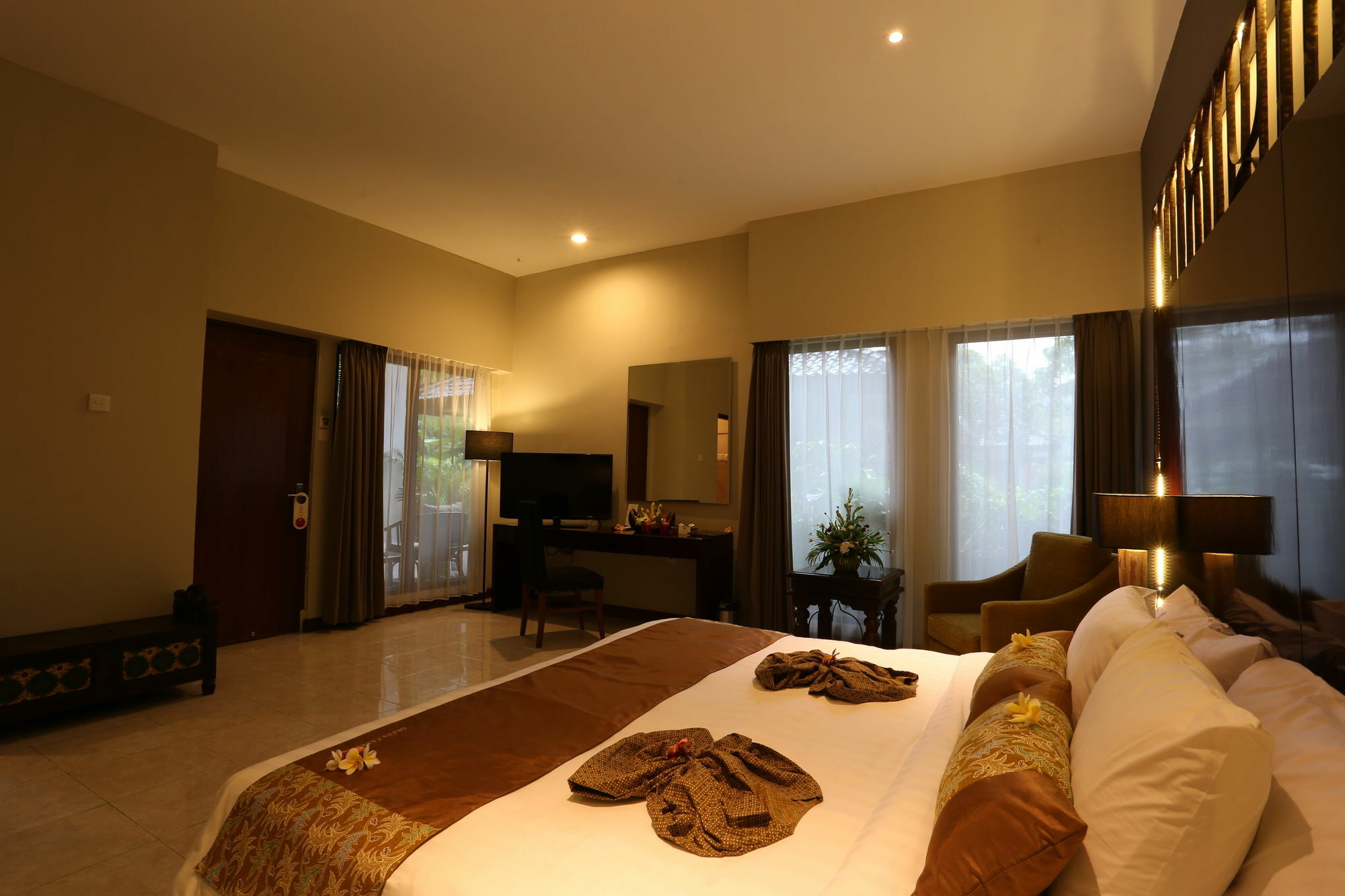 The Cakra Hotel Denpasar